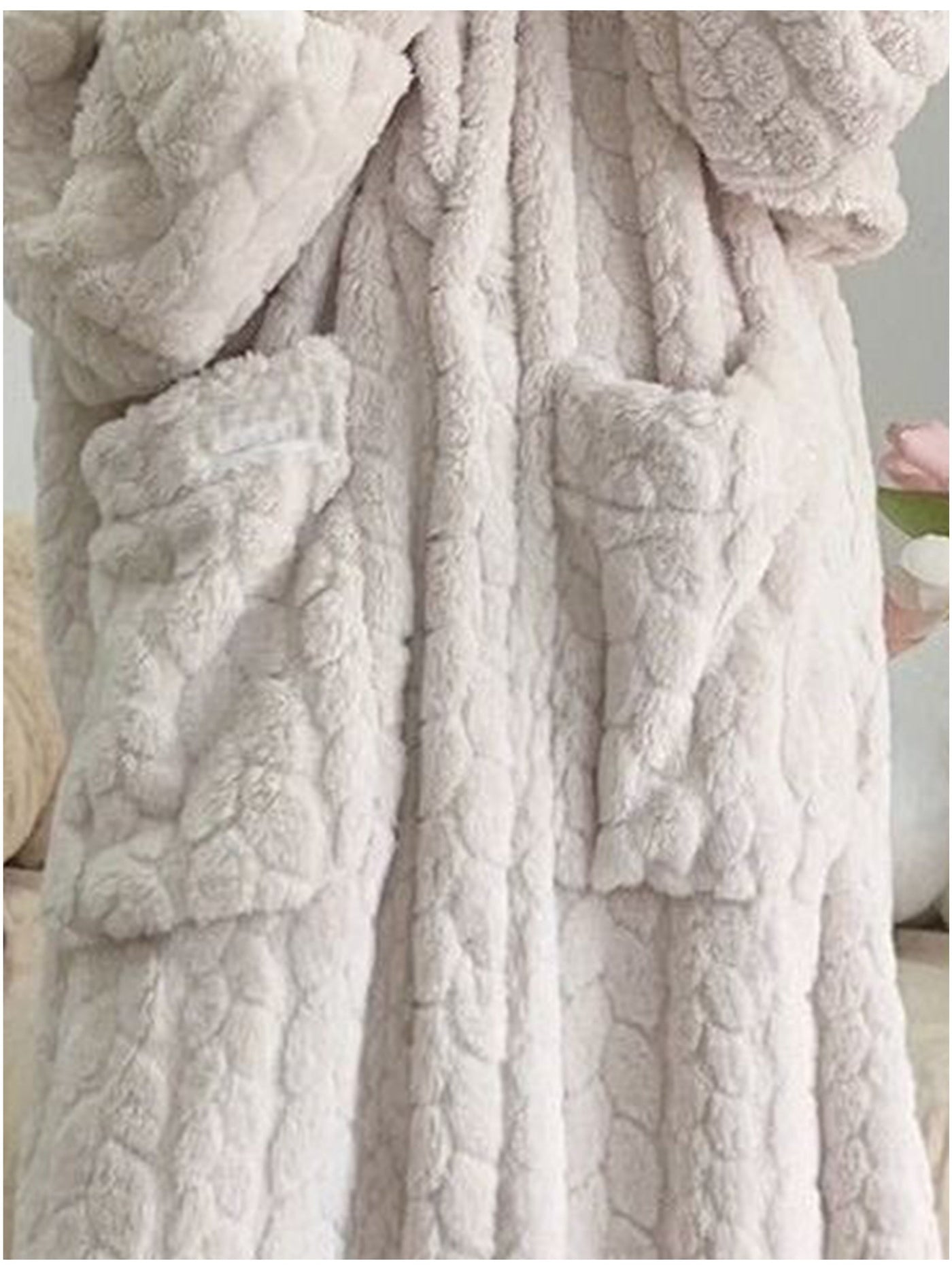 Lucy™ - Cozy Coral Fleece Hooded Robe